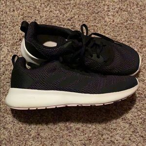 black adidas tennis shoes